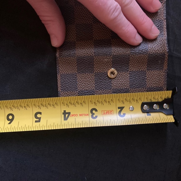 Louis Vuitton Damier Ebene canvas 4-ring key holder and dust bag - Picture 9 of 16